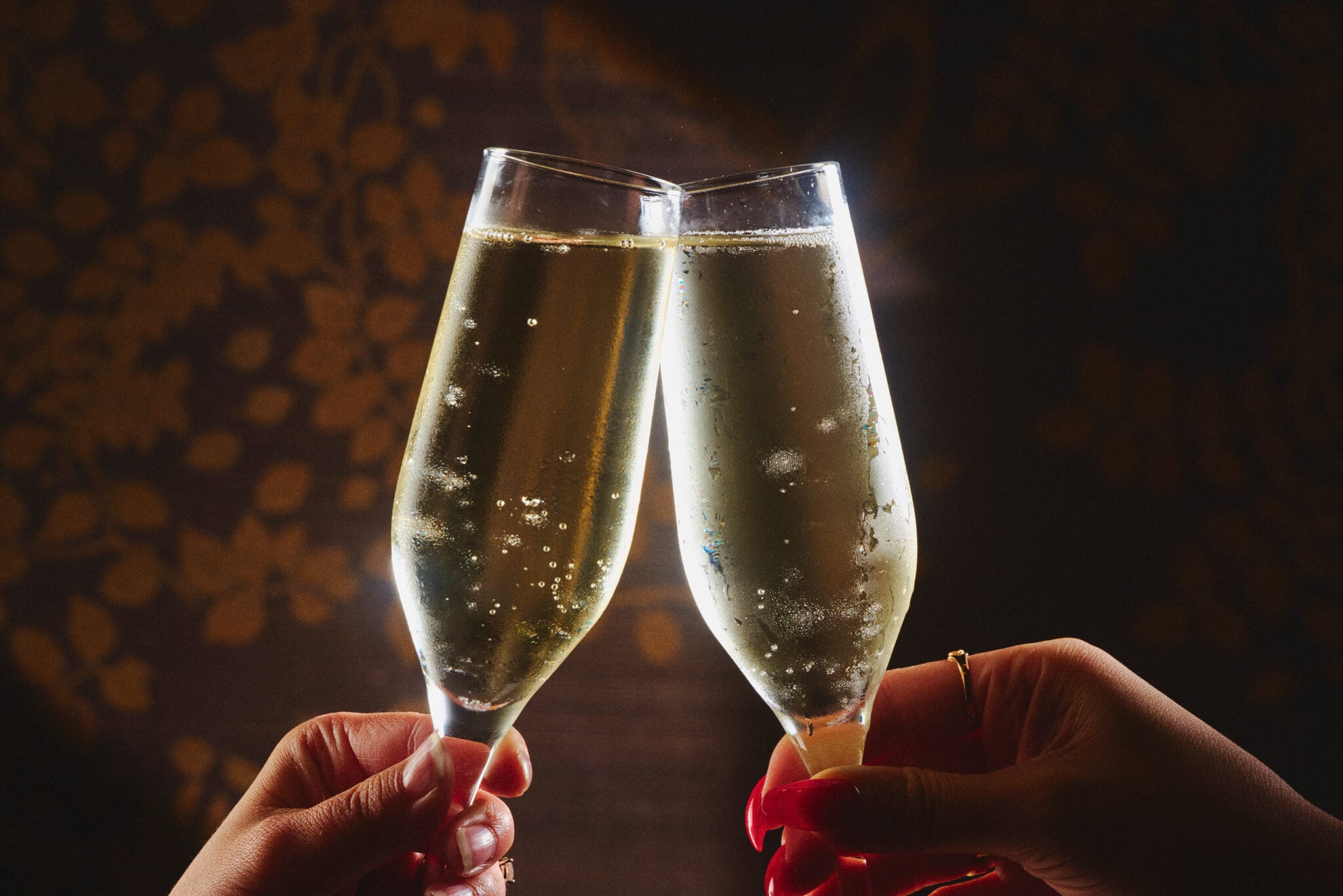 champagne glasses