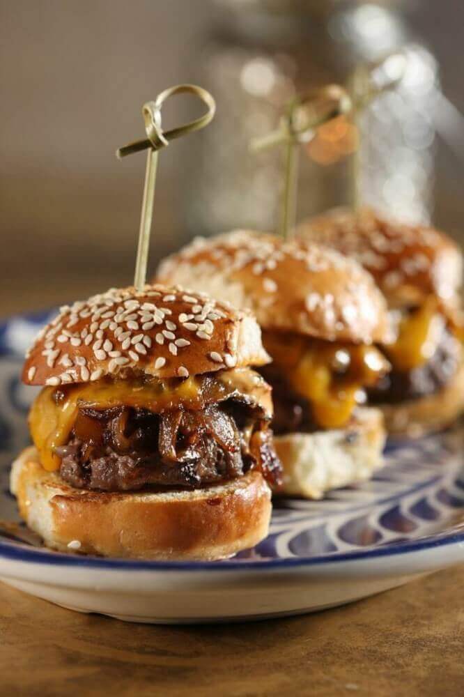 Mini Cheeseburgers