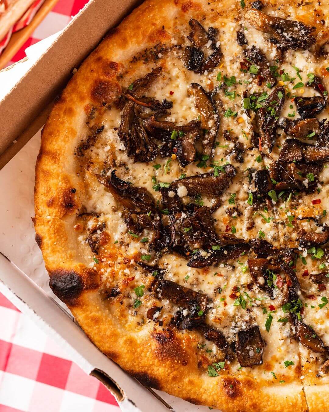 Shroomin' Pizza
