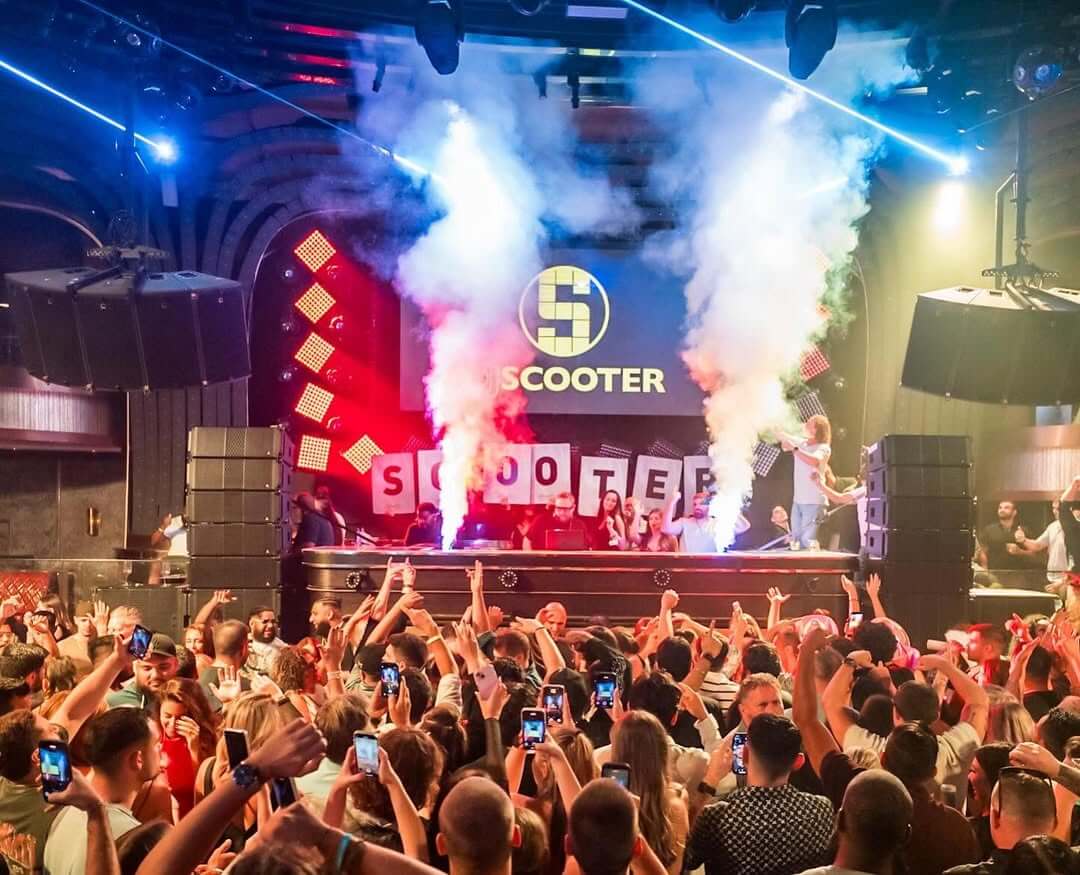 Jewel nightclub dj and crowd