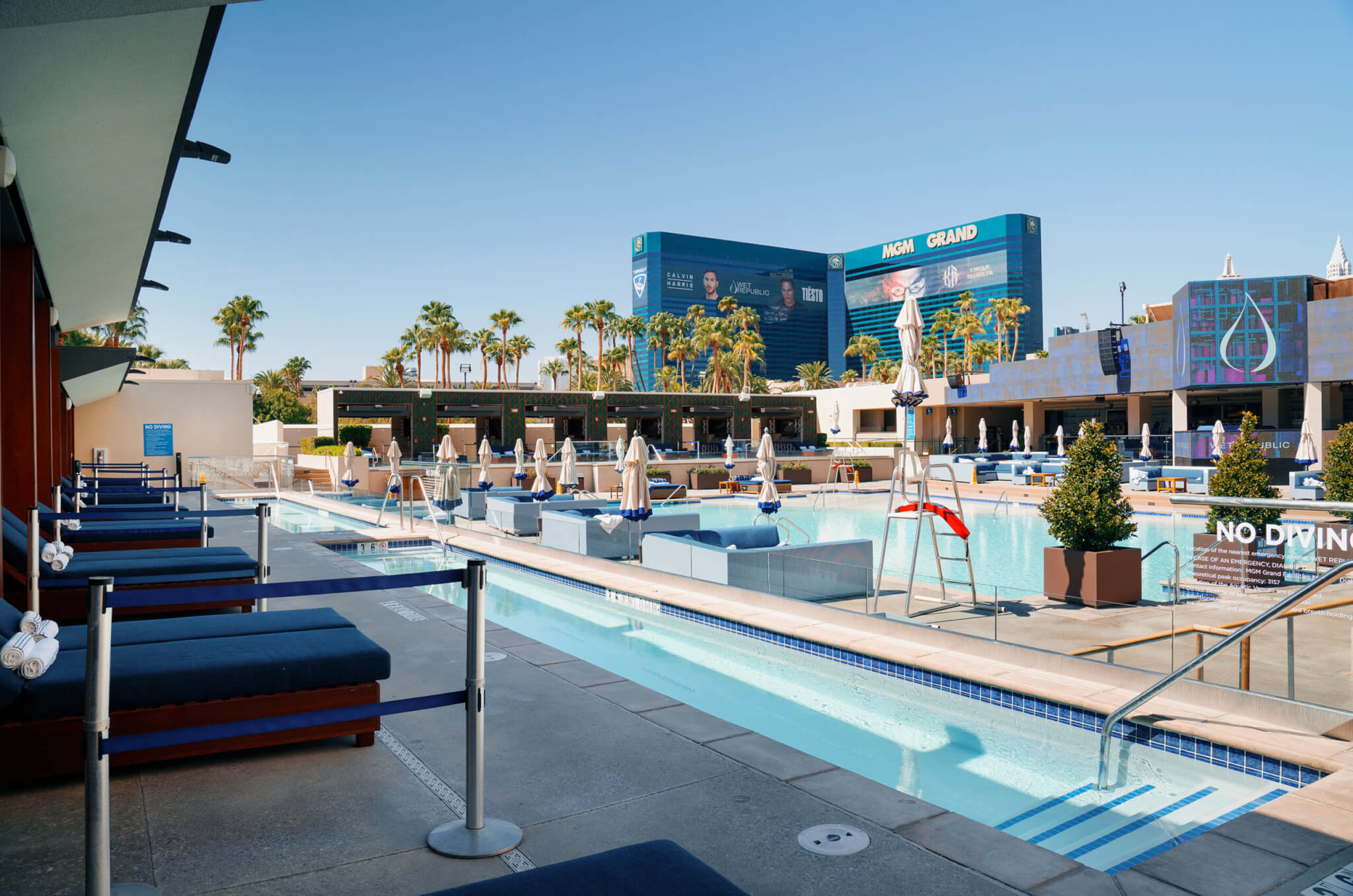 Wet Republic Deluxe Cabanas and Deck Tables