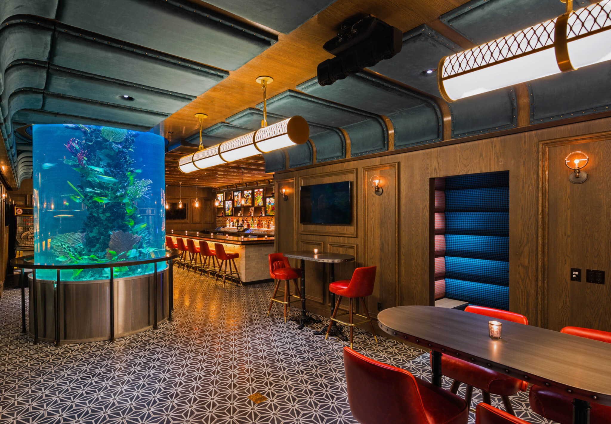 aquarium bar
