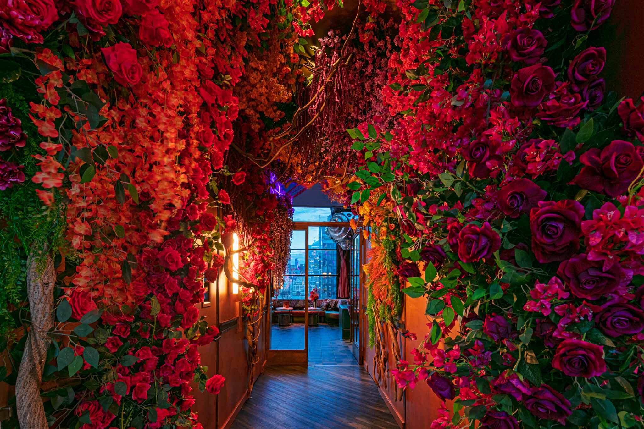 The Fleur Room Launches Afterwork Cocktails with New Hanging Gardens