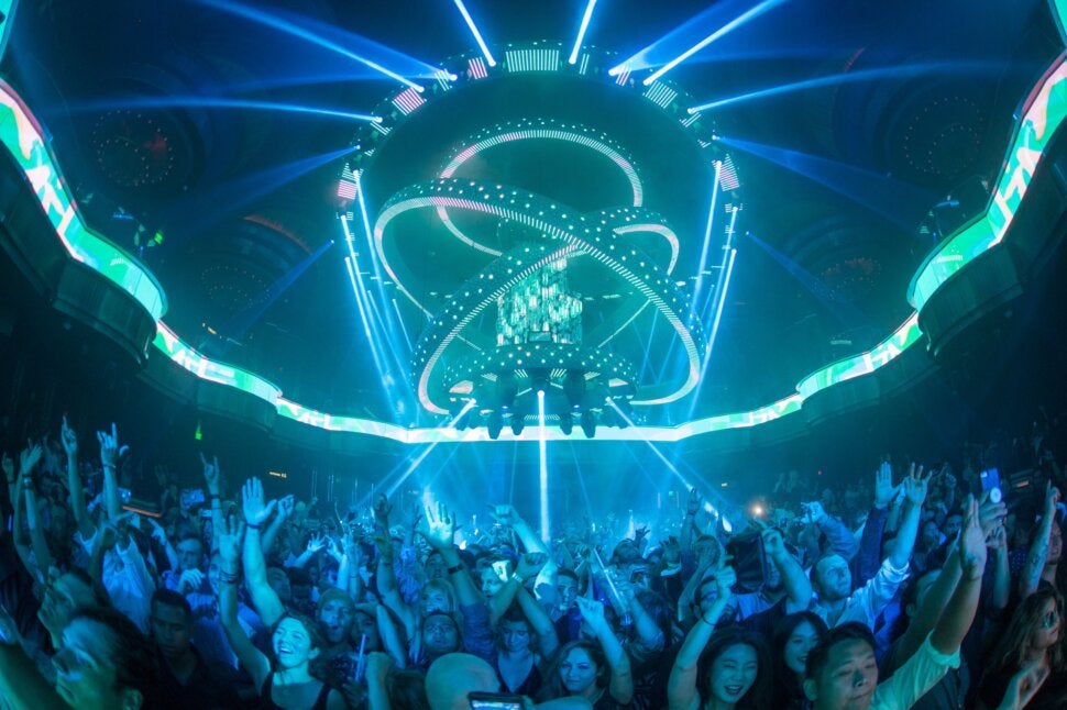 Omnia Chandelier