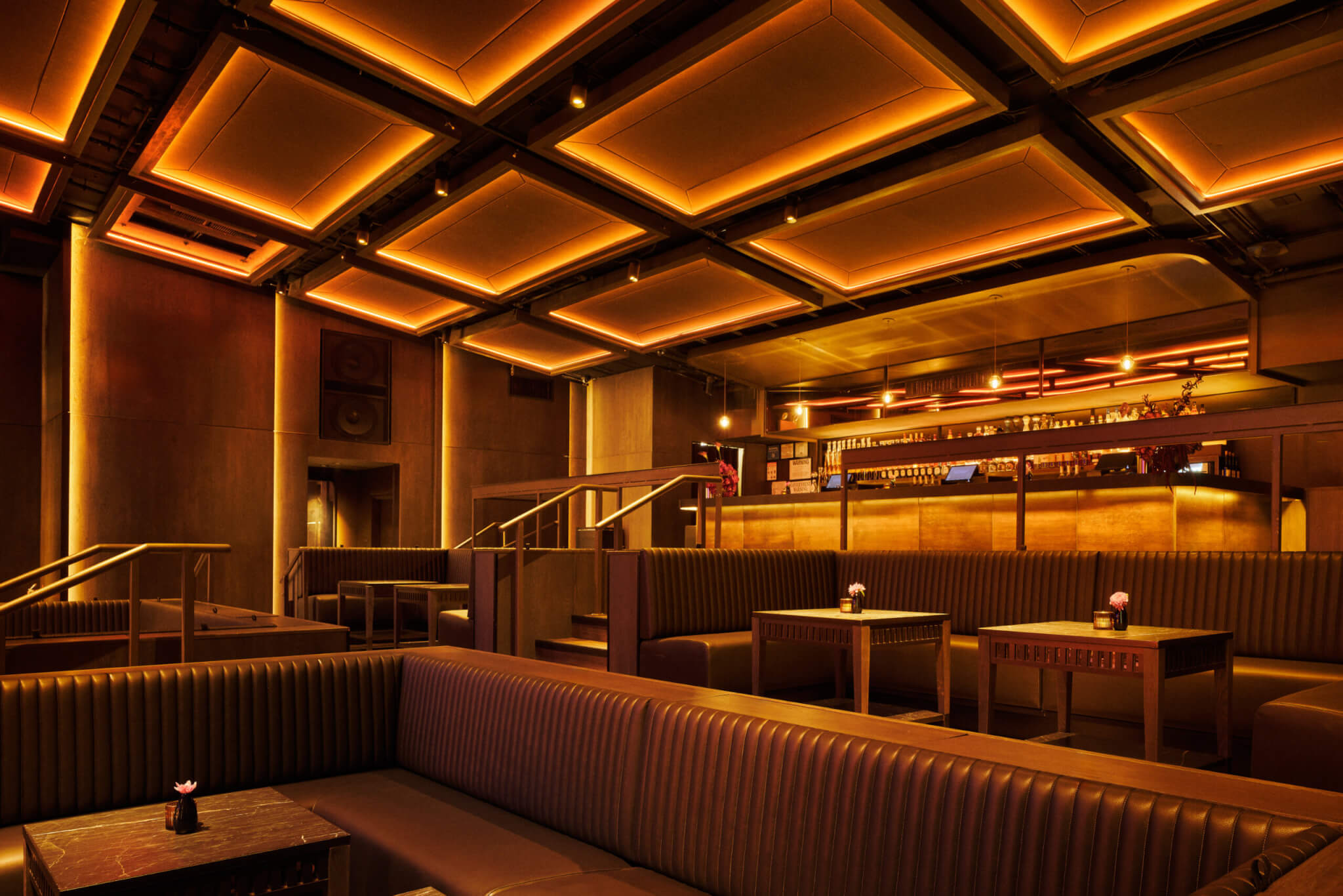 Marquee_Mezz Bar & Tables