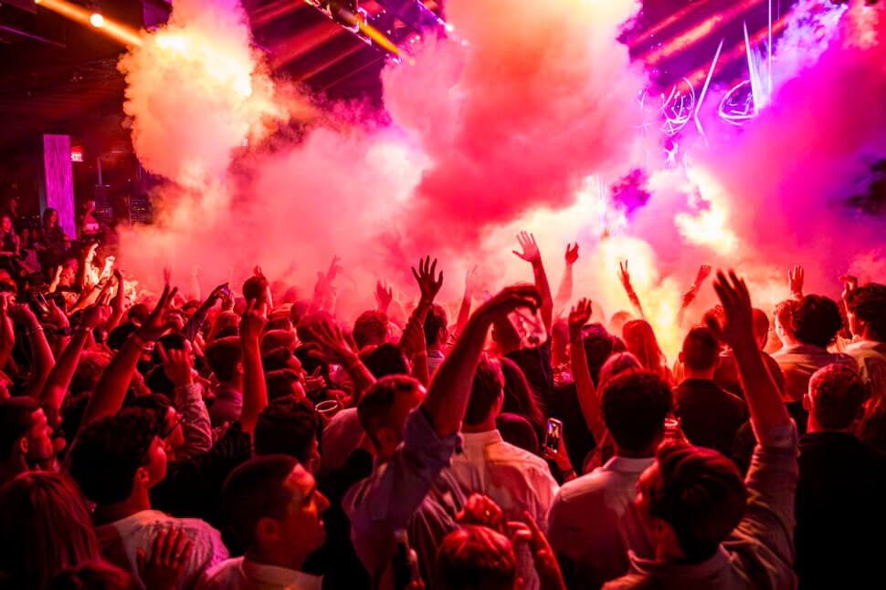 crowd partying at marquee nightclub las vegas