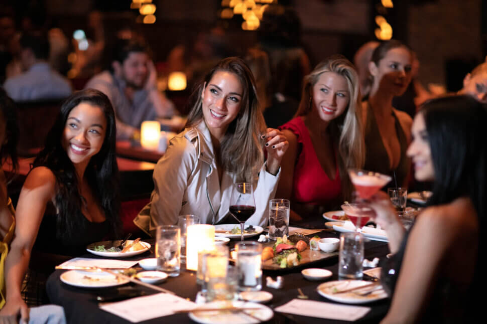 girls dining at tao chicago