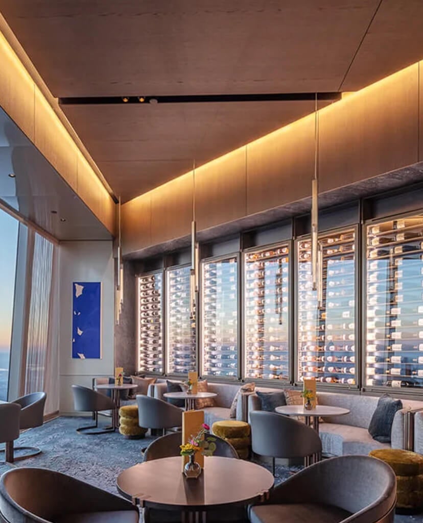 Peak Lounge