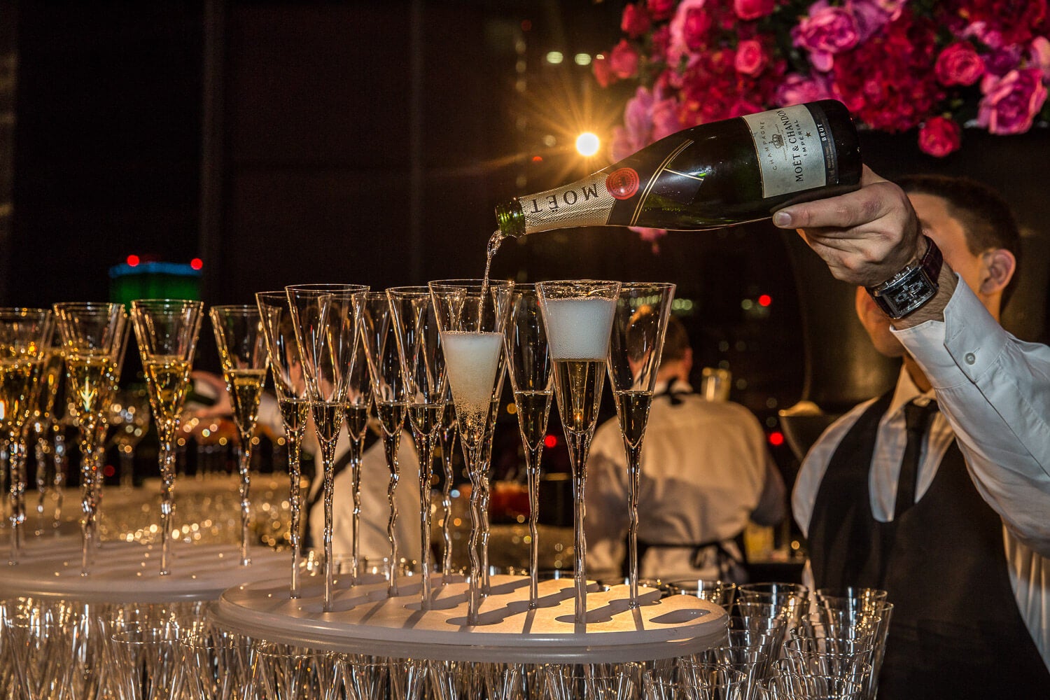 champagne pour